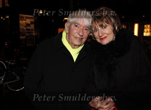 Amsterdam 15 december 2011
Presentatie Documentaire Barry Hay bij de melkweg. Hedy d Ancona met Aad Veldhoen
Peter Smulders bv
