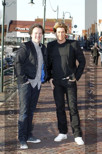 Volendam 28 januari 2011
Presentatie cd Helemaal Hollands in Old Dutch . Carlo en Leo zijn de zangers. Nick en Simon reikten de eerste cd uit.
Peter Smulders bv
