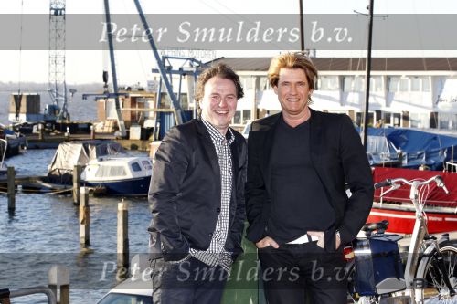 Volendam 28 januari 2011
Presentatie cd Helemaal Hollands in Old Dutch . Carlo en Leo zijn de zangers. Nick en Simon reikten de eerste cd uit.
Peter Smulders bv