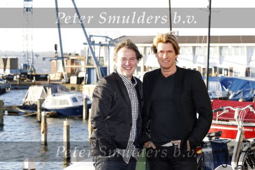 Volendam 28 januari 2011
Presentatie cd Helemaal Hollands in Old Dutch . Carlo en Leo zijn de zangers. Nick en Simon reikten de eerste cd uit.
Peter Smulders bv