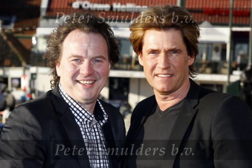 Volendam 28 januari 2011
Presentatie cd Helemaal Hollands in Old Dutch . Carlo en Leo zijn de zangers. Nick en Simon reikten de eerste cd uit.
Peter Smulders bv
