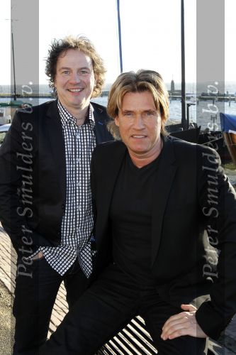 Volendam 28 januari 2011
Presentatie cd Helemaal Hollands in Old Dutch . Carlo en Leo zijn de zangers. Nick en Simon reikten de eerste cd uit.
Peter Smulders bv