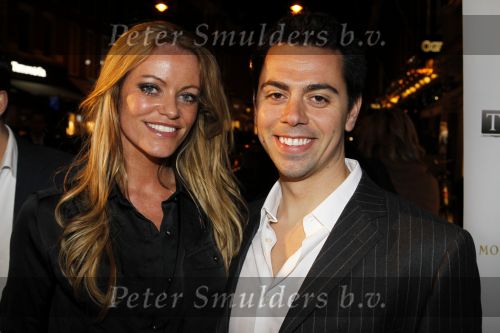 Amsterdam 3 februari 2011
Talkies shopping night bij cafe PC. Inge de Bruijn met een amerikaanse kennis
Peter Smulders bv
