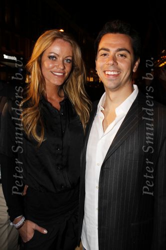 Amsterdam 3 februari 2011
Talkies shopping night bij cafe PC. Inge de Bruijn met een amerikaanse kennis
Peter Smulders bv