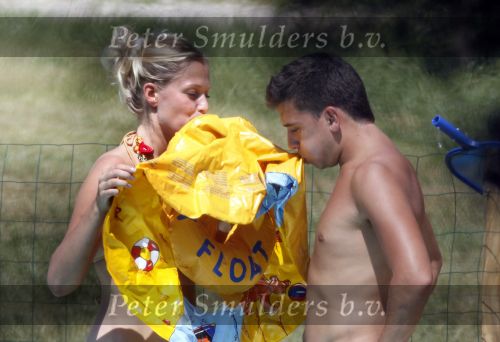 Saint Sulpices les feuilles 16 juli 2009
Jan Smit en zijn nieuwe vriendin Liza Plat  met haar dochtertje Fem op vakantie. Ze slapen in het huis van 3j\'s zanger Jan dulles
Peter Smulders bv