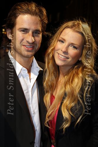 Scheveningen 17 januari 2011
Premiere Sonny Boy in het circustheater. Jennifer Ewbank met vriend
Peter Smulders bv