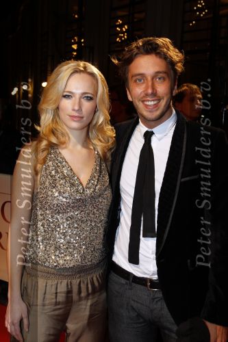 Scheveningen 17 januari 2011
Premiere Sonny Boy in het circustheater. Jennifer Hoffman met vriend
Peter Smulders bv