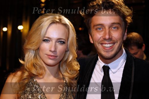 Scheveningen 17 januari 2011
Premiere Sonny Boy in het circustheater. Jennifer Hoffman met vriend
Peter Smulders bv