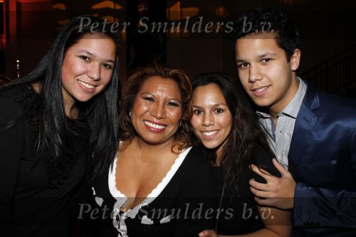 Hilversum 30 januari 2011
Nationale songfestival met de 3J\'s in studio 21. Justine Palmelay met kinderen
Peter Smulders bv