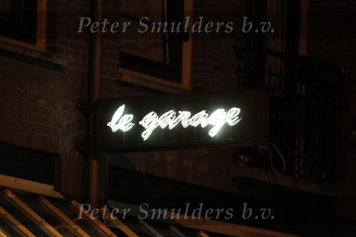 Amsterdam 29 januari 2011
Hans en Connie Breukhoven verlaten restaurant Le Garage waarna Hans Connie naar huis brengt.
Peter Smulders bv