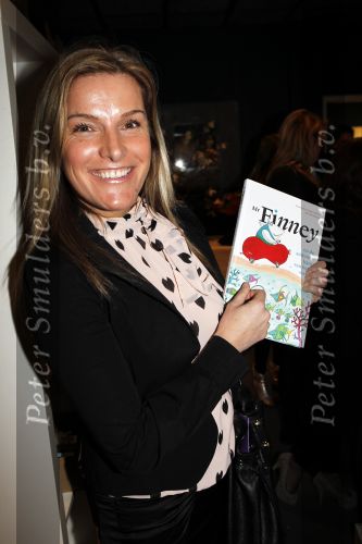 Blijdorp Rotterdam 2 februari 2011
Presentatie van het nieuwe boek van Prinses laurentien en Sieb Posthuma in dierentuin Blijdorp. Prins Constantijn en hun kinderen Eloise Claus Cazimir en Leonore. Lucille Werner
Peter Smulders bv