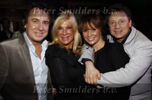 Uitgeest 17 januari 2011
Nieuwjaarsreceptie Henk Geels in Bobs saloon. Marco Leontien Mary en Armando Borsato
Peter Smulders bv