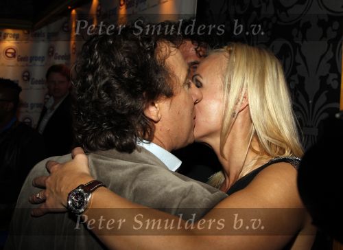 Uitgeest 17 januari 2011
Nieuwjaarsreceptie Henk Geels in Bobs saloon. Marco en Leontien Borsato met Denise Boekhof en haar vriend
Peter Smulders bv