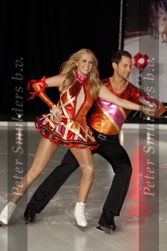 Utrecht 26 januari 2011
Perspresentatie Sterren dansen op het ijs van SBS6 gepresenteerd door Gerard Joling en Nance Coolen. Monique Smit met Joel Geleynse
Peter Smulders bv