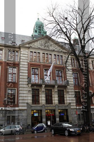 Amsterdam 25 januari 2011
Cast Legalyy Blonde opent amsterdamse effectenbeurs. Aanwezig Pearl Jozefzoon, Albert Verlinde Laura Vlasblom Kim Lian v d Meij Joey Schalker Roy v Iersel en medewerkers van de beurs.
Peter Smulders bv