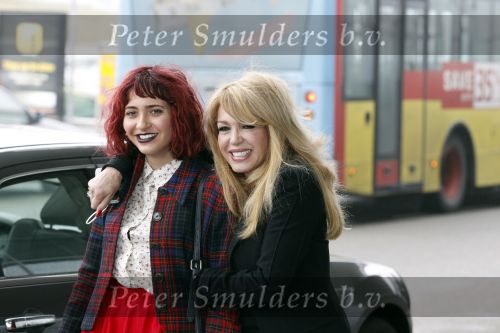 Schiphol 2 februari 2011
Patricia Paay haalt haar dochter Christina Curry op op schiphol nadat ze uit Los Angeles naar Amsterdam is gevlogen.
Peter Smulders bv