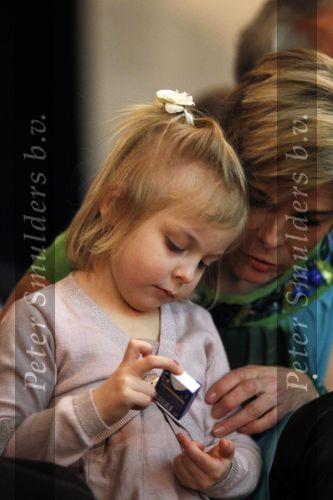 Blijdorp Rotterdam 2 februari 2011
Presentatie van het nieuwe boek van Prinses laurentien en Sieb Posthuma in dierentuin Blijdorp. Prins Constantijn en hun kinderen Eloise Claus Cazimir en Leonore.
Peter Smulders bv