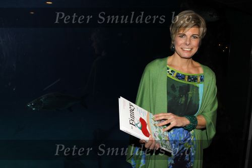 Blijdorp Rotterdam 2 februari 2011
Presentatie van het nieuwe boek van Prinses laurentien en Sieb Posthuma in dierentuin Blijdorp. Prins Constantijn en hun kinderen Eloise Claus Cazimir en Leonore.
Peter Smulders bv