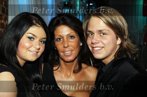 Uitgeest 17 januari 2011
Nieuwjaarsreceptie Henk Geels in Bobs saloon. Rachel Andre jr en Roxeanne Hazes
Peter Smulders bv