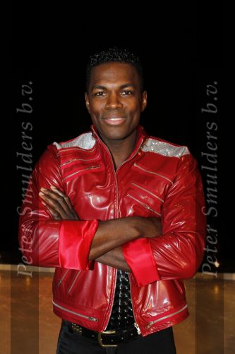 Utrecht 26 januari 2011
Perspresentatie Sterren dansen op het ijs van SBS6 gepresenteerd door Gerard Joling en Nance Coolen. Remy Bonjasky met Kellyn Koeppelinger
Peter Smulders bv