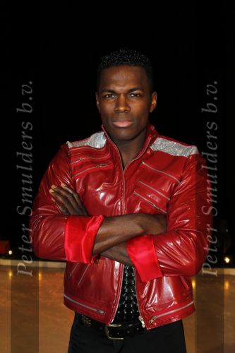 Utrecht 26 januari 2011
Perspresentatie Sterren dansen op het ijs van SBS6 gepresenteerd door Gerard Joling en Nance Coolen. Remy Bonjasky met Kellyn Koeppelinger
Peter Smulders bv