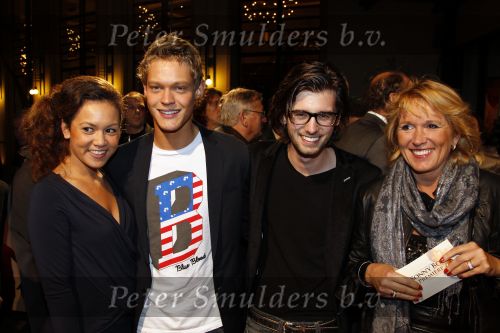 Scheveningen 17 januari 2011
Premiere Sonny Boy in het circustheater. Ruud Feltkamp met moeder
Peter Smulders bv