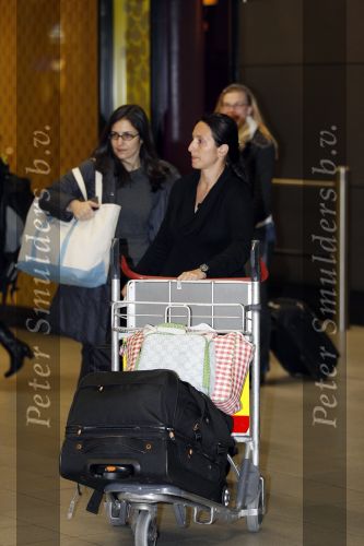 Schiphol 2 februari 2011
Sabine Koning wordt door haar vriend opgehaald op schiphol nadat ze uit Los Angeles naar Amsterdam is gevlogen.
Peter Smulders bv