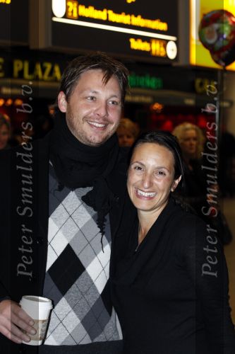 Schiphol 2 februari 2011
Sabine Koning wordt door haar vriend opgehaald op schiphol nadat ze uit Los Angeles naar Amsterdam is gevlogen.
Peter Smulders bv