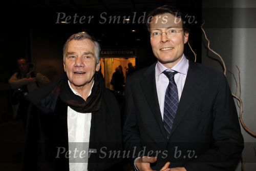 Blijdorp Rotterdam 2 februari 2011
Presentatie van het nieuwe boek van Prinses laurentien en Sieb Posthuma in dierentuin Blijdorp. Prins Constantijn en hun kinderen Eloise Claus Cazimir en Leonore. Willem Nijholt met partner
Peter Smulders bv