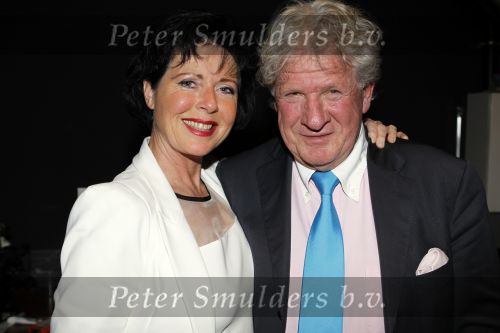 Amsterdam 28 januari 2011
Modeshow van Monique Collignon op de amsterdam fashion week. Willibrord Frequin met Louis en zijn vriendin
Peter Smulders bv