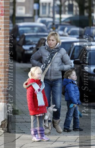 Amsterdam 16 januari 2011
Yvon jaspers met haar kinderen in Amsterdam.
Peter Smulders bv