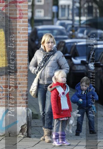 Amsterdam 16 januari 2011
Yvon jaspers met haar kinderen in Amsterdam.
Peter Smulders bv