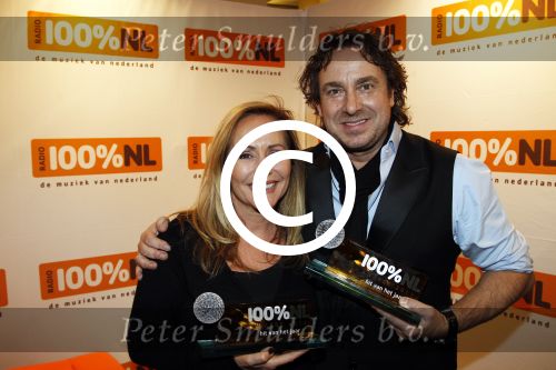 Hilversum 24 januari 2012
Uitreiking 100% NL awards met oa Marco Borsato Angela Groothuizen Nick en Simon en Ben Saunders.
Peter Smulders bv