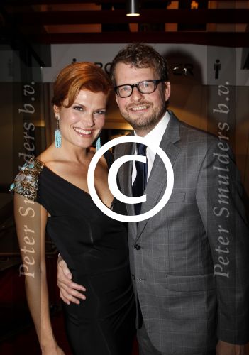 Amsterdam 16 januari 2011
Premiere next to normal in het nieuwe de la mar theater. Anouk v Nes met man
Peter Smulders bv