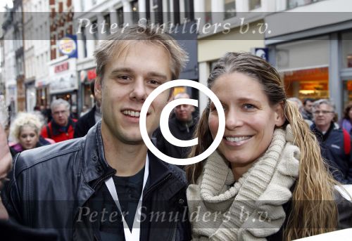 Amsterdam 21 januari 2012
Premiere de muppets in Tuschinski. Armin v Buuren met vrouw Erika
Peter Smulders bv