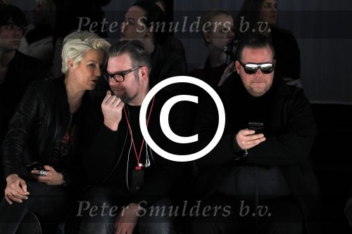 Amsterdam 28 januari 2012
modeshow Custo op de IAFW met oa aanwezig Martijn en Amanda Krabbe met hun dochters. Bastiaan v Schaik
Peter Smulders bv
