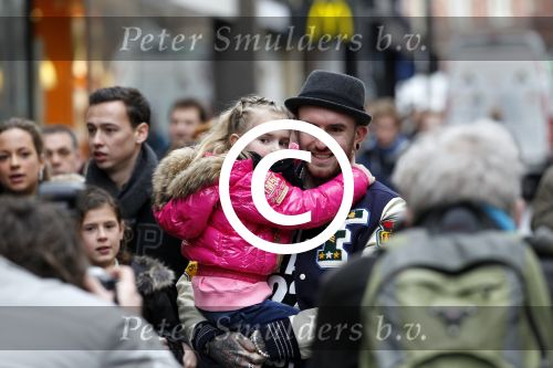 Amsterdam 21 januari 2012
Premiere de muppets in Tuschinski. Ben Saunders met dochter
Peter Smulders bv