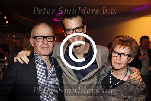 Utrecht 28 januari 2012
Premiere LA the Voices met Gordon in Vredenburg. Carlo v Lienden met ouders en vrouw
Peter Smulders bv