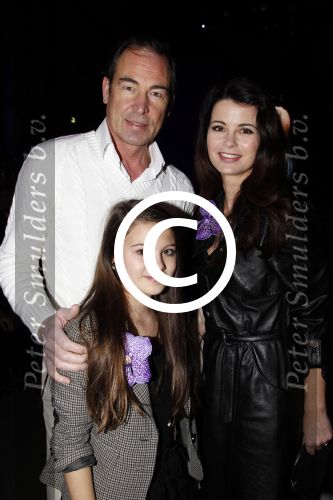Amsterdam 29 januari 2012
Modeshow Monique Collignon op de IAFW. Caroline de Bruijn met dochter en Erik de Vogel
Peter Smulders bv