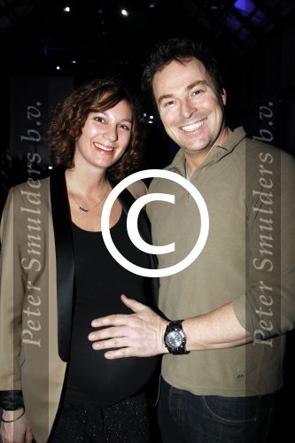 Amsterdam 28 januari 2012
AIFW fashion week met div bn ers bij div shows. Caspar Burgi met zijn zwangere vrouw
Peter Smulders bv