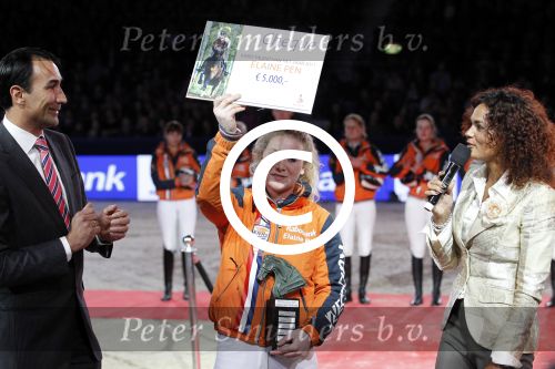 Amsterdam 21 januari 2012
Prinses Maxima prins Willem Alexander en Amalia Alexia en Ariane op bezoek bij jumping Amsterdam. Elaine Pen en Anky v Grunsven
Peter Smulders bv