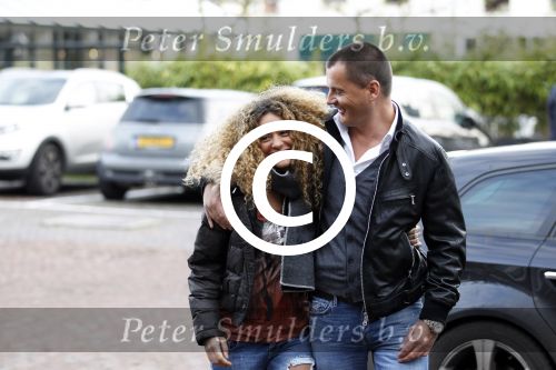 Naarden 14 januari 2012
Fajah Lourens voor het eerst gefotografeerd met haar nieuwe vriend Eelko v Kooten bij het arsenaal.
Peter Smulders bv