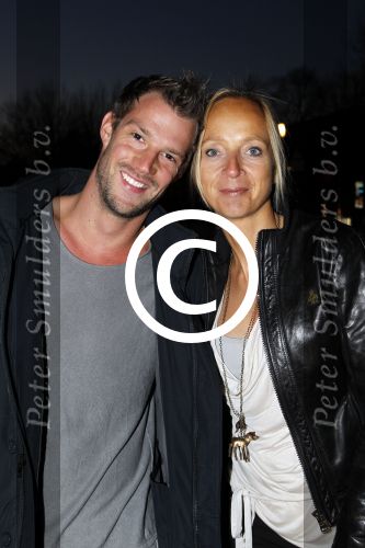 Amsterdam 27 januari 2012
Floortje Dessing met haar nieuwe vriend Frank ( fotograaf)
Peter Smulders bv