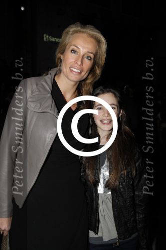 Amsterdam 28  januari 2012
Modeshow Tony Cohen tijdens de IAFW. Frederique v d Wal met dochter
Peter Smulders bv