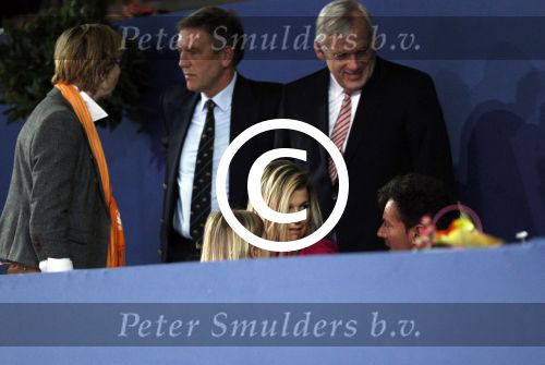 Amsterdam 21 januari 2012
Prinses Maxima prins Willem Alexander en Amalia Alexia en Ariane op bezoek bij jumping Amsterdam. Gerard Joling met Maxima en de prinsesjes
Peter Smulders bv