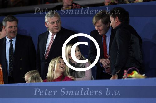 Amsterdam 21 januari 2012
Prinses Maxima prins Willem Alexander en Amalia Alexia en Ariane op bezoek bij jumping Amsterdam. Gerard Joling met Maxima en de prinsesjes
Peter Smulders bv