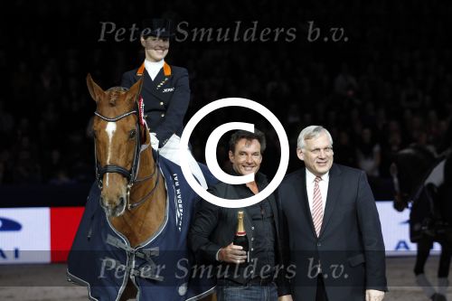Amsterdam 21 januari 2012
Prinses Maxima prins Willem Alexander en Amalia Alexia en Ariane op bezoek bij jumping Amsterdam. Adelinde Cornelissen met Gerard Joling
Peter Smulders bv