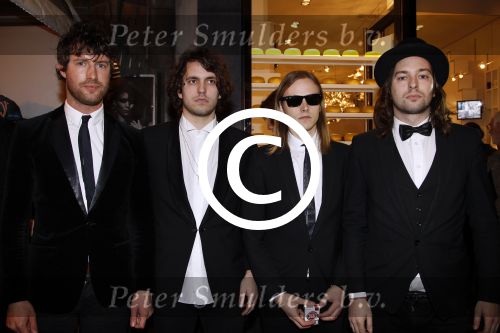 Amsterdam 23 januari 2012
Premiere Black out in Tuschinski. Go back to the zoo
Peter Smulders bv