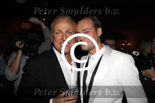 Utrecht 28 januari 2012
Premiere LA the Voices met Gordon in Vredenburg. Gordon met vriend Raoul
Peter Smulders bv