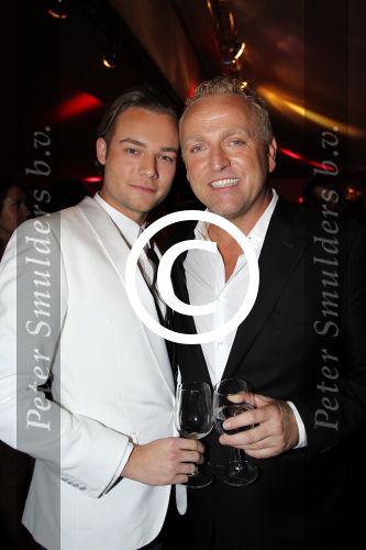 Utrecht 28 januari 2012
Premiere LA the Voices met Gordon in Vredenburg. Gordon met vriend Raoul
Peter Smulders bv